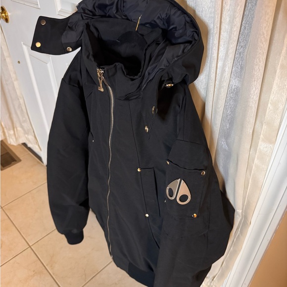 Black moose knuckles jacket - Picture 2 of 5
